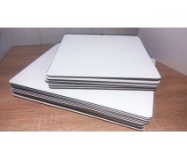 Підставки прямокутні, ДВП з білим покриттям.