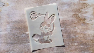 Трафарет Кролик з квіткою, 9,5х12,5 см