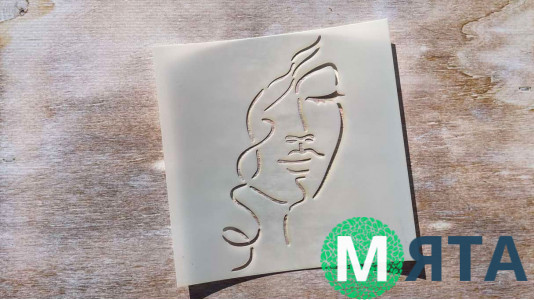 Трафарет Дівчина №1, 12 см