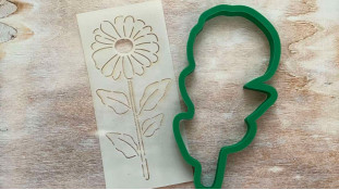 Вирубка + трафарет Гербера Вирубка + трафарет Гербера