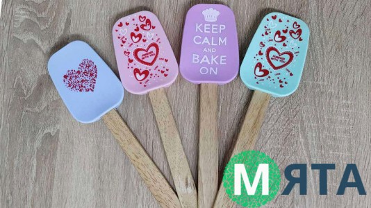 Лопатка-ложка силиконовая с деревянной ручкой