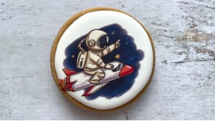Пряник круглый, Космонавт