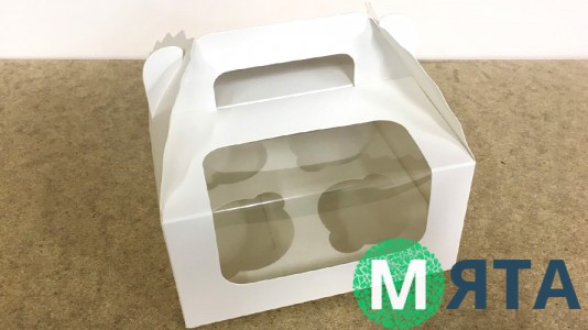 Коробка 17х17х8,5 (4 капкейка) с ручкой