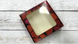 Коробка для пряников 15х15х3 см, Сердца на темном фоне