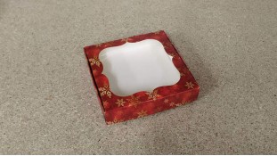 Коробка для пряников Красная-Золотые Снежинки, 15х15х3 см