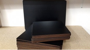 Подставки прямоугольные, черное двп