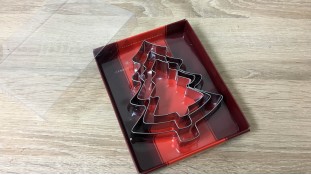 Металлические вырубки Елки, 3 штуки Металлические вырубки Елки, 3 штуки