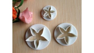 Вырубка кондитерская Чашелистик. 3 штуки