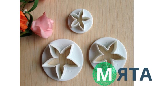 Вырубка кондитерская Чашелистик. 3 штуки