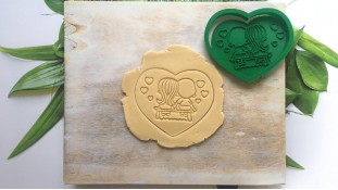 Вырубка + штамп Love is №1