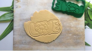 Вырубка + штамп Love №1 Вырубка + штамп Love №1