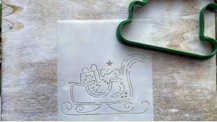 Вырубка + трафарет Сани с Елкой