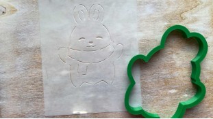 Вырубка + трафарет Зайчик №6