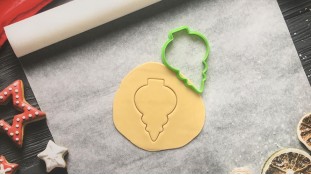 Вырубка Ёлочная игрушка №1