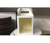 Коробка 16,5 х16, 5х20 см з вікном