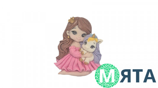 Шоколадная фигурка Mi-Mi Девочка с единорогом 2d