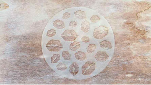 Трафарет Губки маленькие, 12 см Трафарет Губки маленькие, 12 см